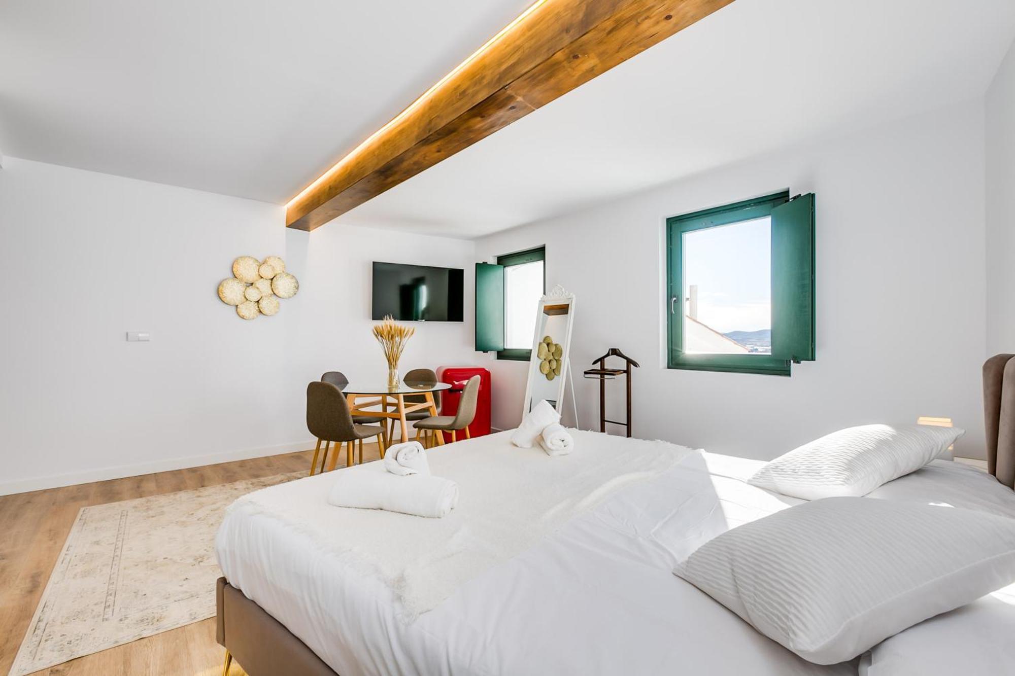 Palacio De Bobadilla Suites クエンカ エクステリア 写真